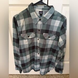 Patagonia Women’s Oragnic Plaid Flannel Shirt